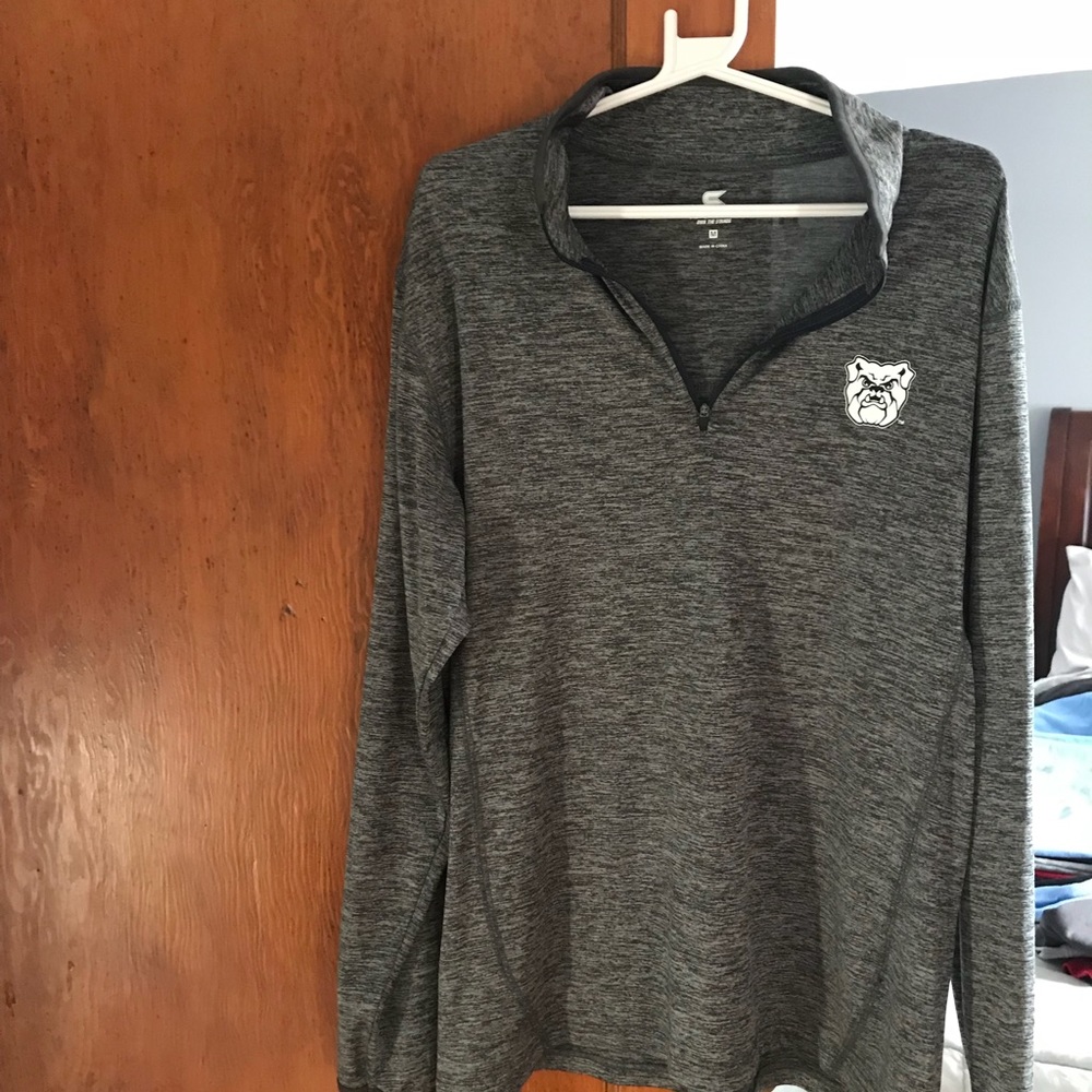 Men’s light weight half zip up